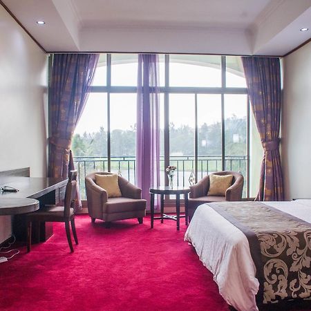 Lake View Resort Hotel Mbarara Bagian luar foto