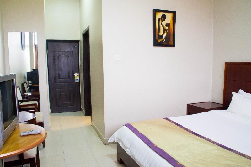 Lake View Resort Hotel Mbarara Bagian luar foto