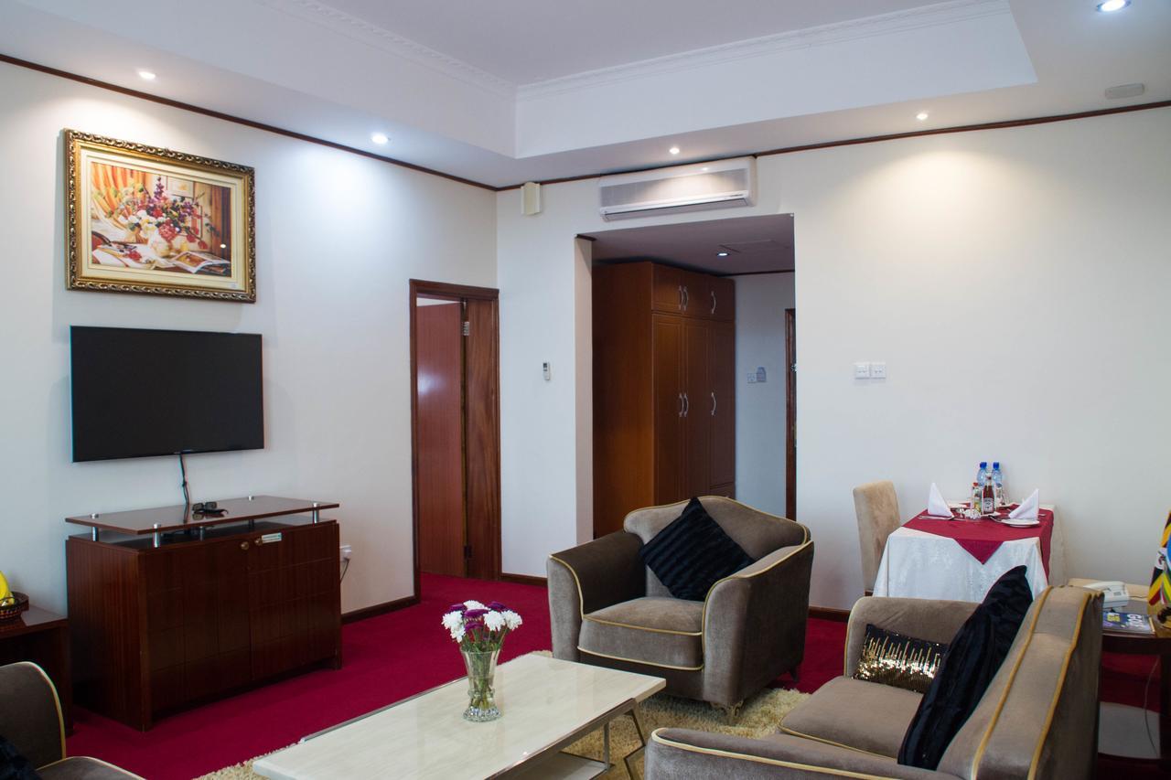Lake View Resort Hotel Mbarara Bagian luar foto