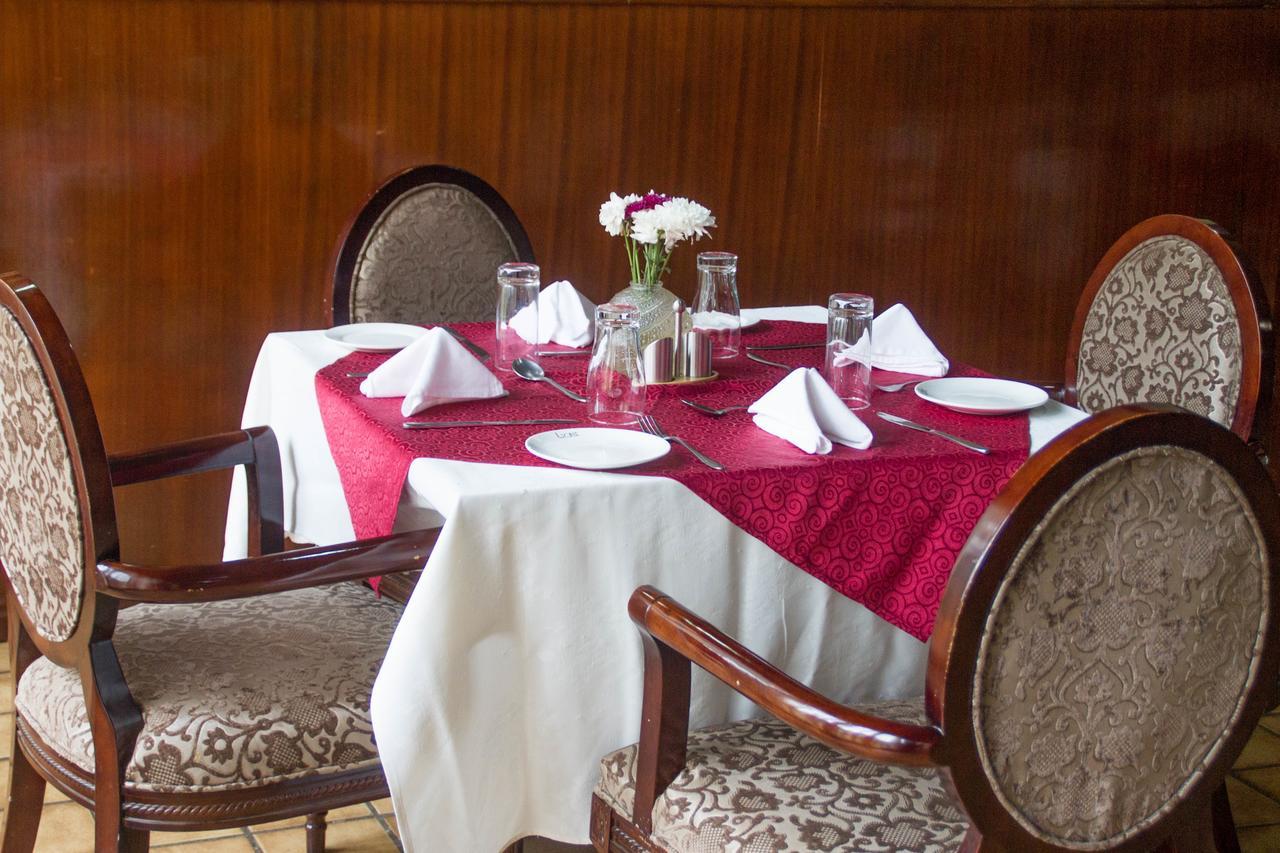 Lake View Resort Hotel Mbarara Bagian luar foto