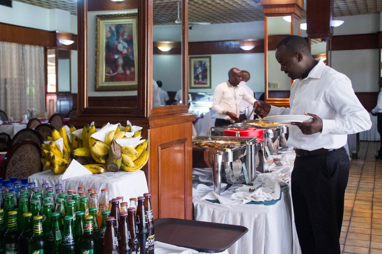 Lake View Resort Hotel Mbarara Bagian luar foto