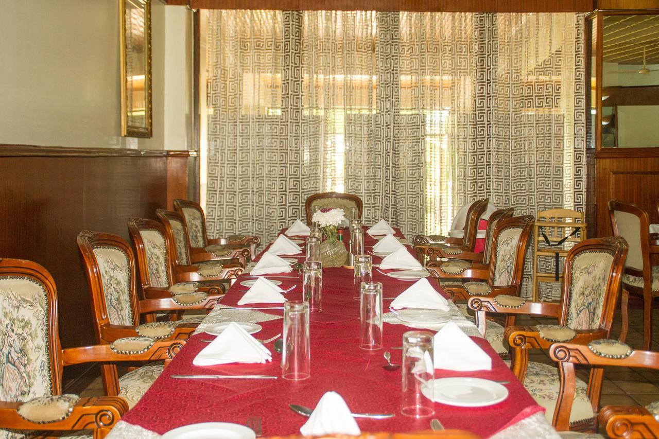 Lake View Resort Hotel Mbarara Bagian luar foto