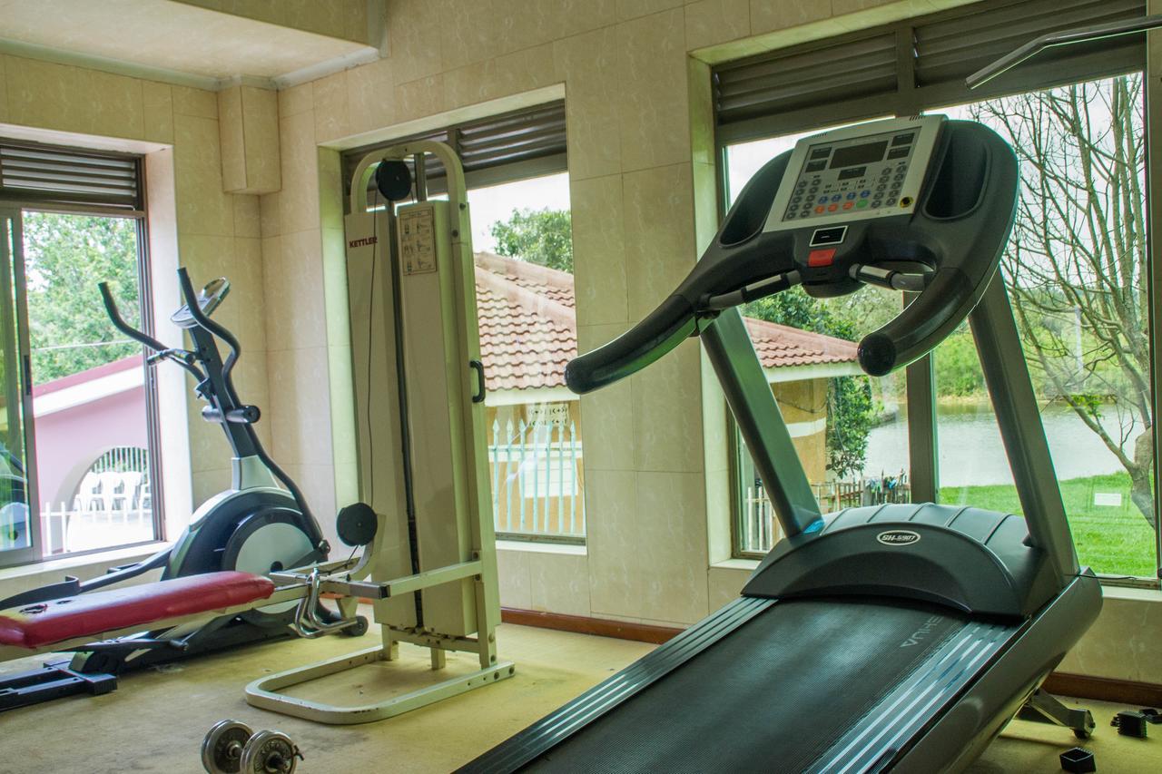 Lake View Resort Hotel Mbarara Bagian luar foto